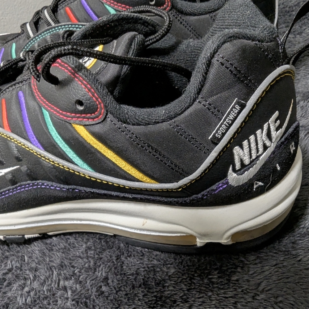 NIKE AIR MAXES size 12... 98 - Picture 2 of 13